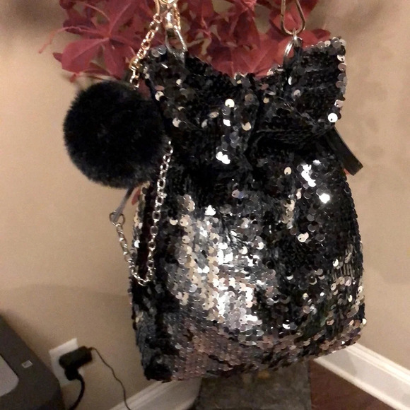 Sequin Cinch Bucket Bag Black Small Purse & Coach Wristlet in Great Condition - Picture 4 of 15